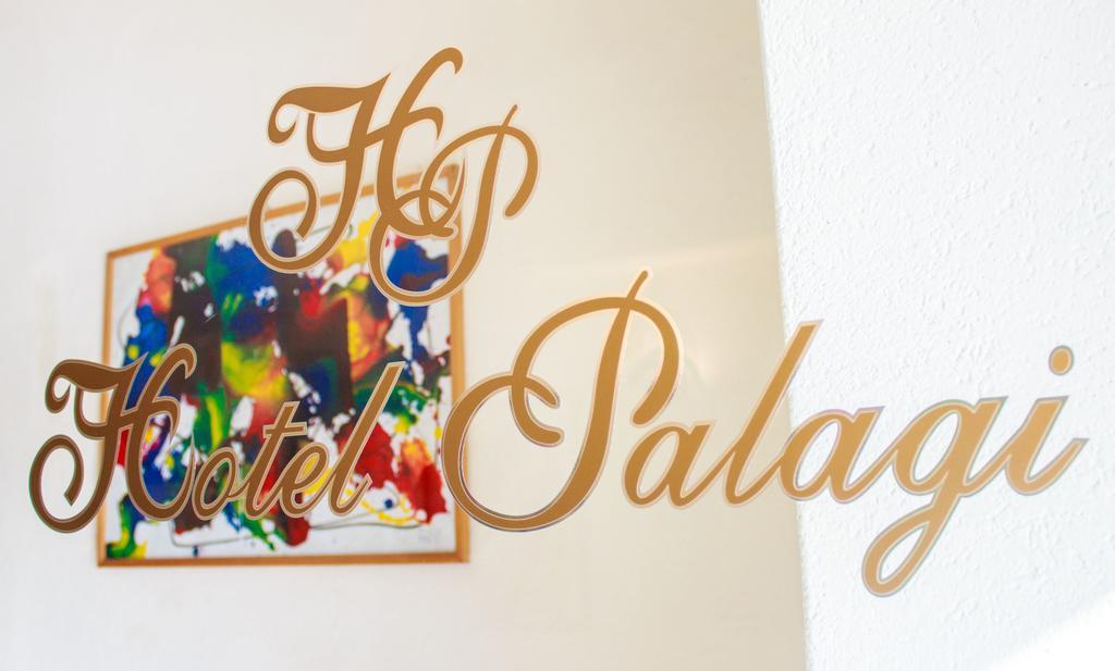 Hotel Palagi بيتراسانتا المظهر الخارجي الصورة